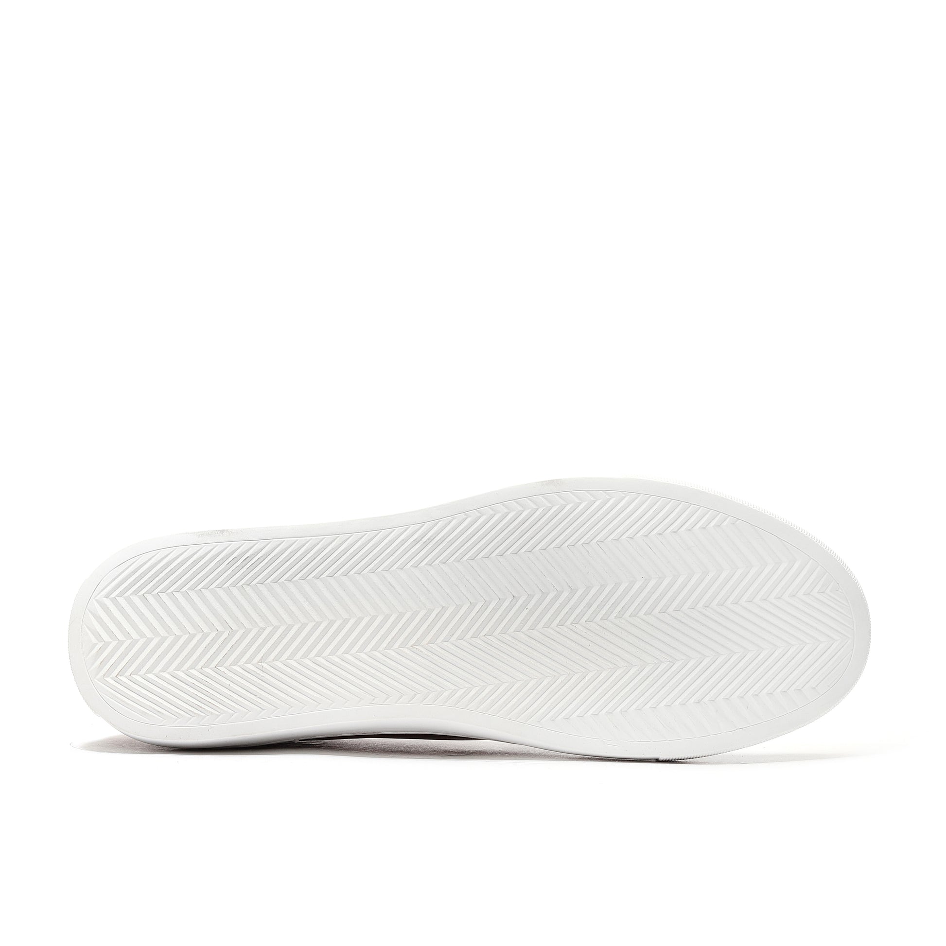 Back angle of black Oscar Cap-Toe Sneaker, casual leather sneakers for men with versatile appeal.